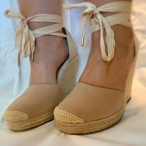 BLUSH Colored Wedges with Ankle Tie